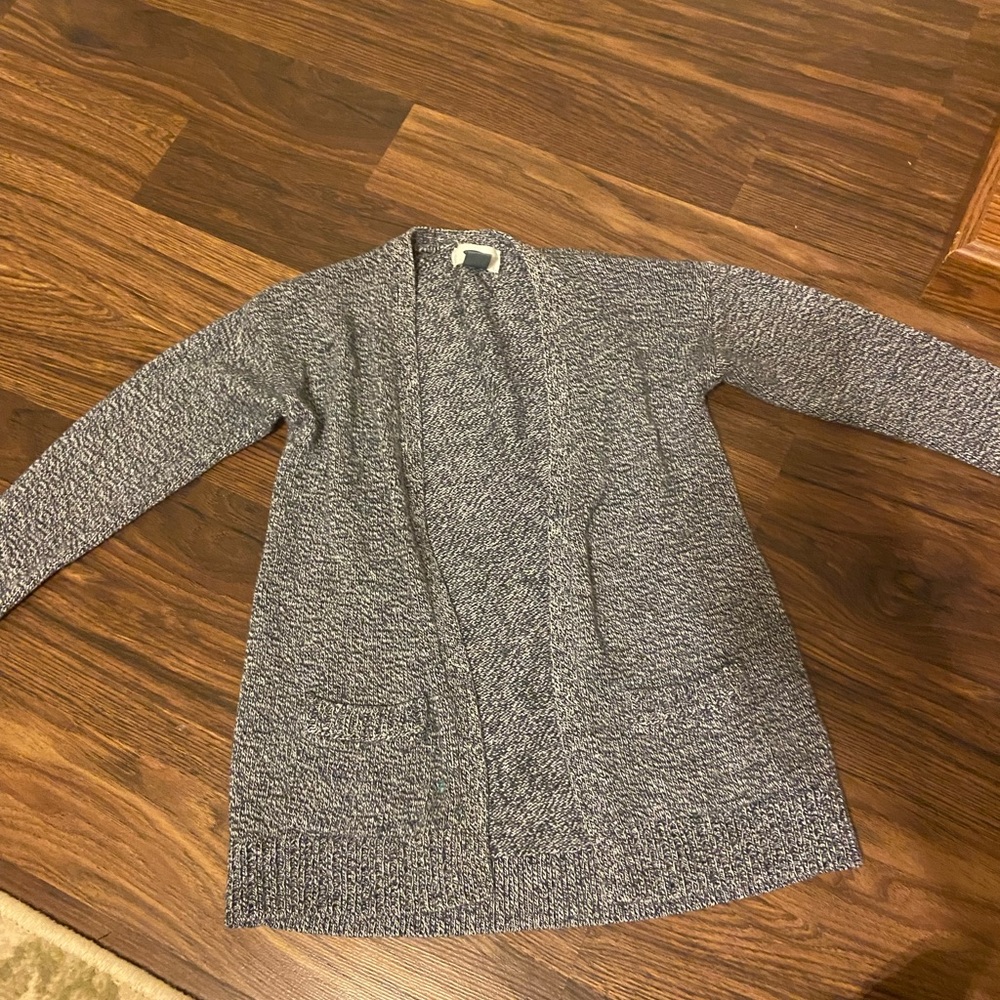 Girl old navy sweater